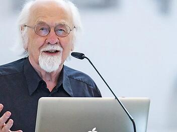 Norbert Bischof, emeritierter Psychologie-Professor, eröffnete die diesjährige Hegelwoche.  Foto: Barbara Herbst