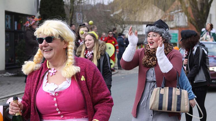 Impressionen vom Faschingsumzug in Wallenfels Foto: Michael Wunder
