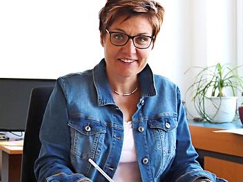 Christina Nöth an ihrem neuen Arbeitsplatz in Adelsdorf Foto: Johanna Blum