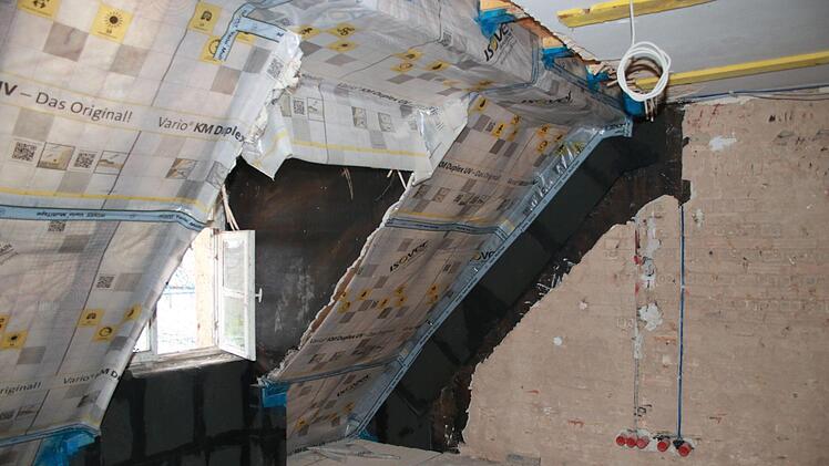 Die Spinnstuben in Mainleus sind ein Sanierungsfall. Foto: Jürgen Gärtner