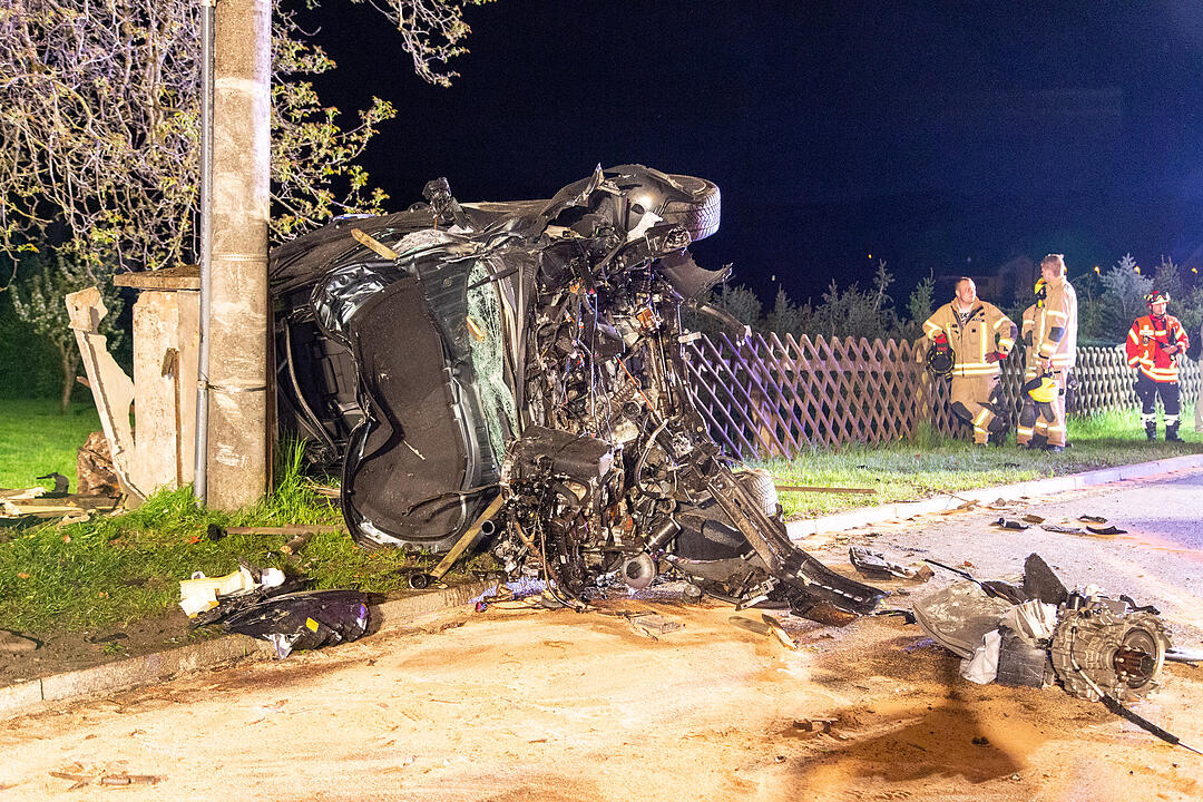 Landkreis Sonneberg: Fünf junge Menschen bei Frontalcrash schwer verletzt