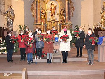Thekla Fischer(von links), Gertrud Büchner, Sophia Schmitt, Gertrud Heil, Edith Muth, Tilly Eigerdt, Reinhilde Beck, Elke Breitenbach, Marianne Hahn, Waltraud Mack und Claudia Annon beim Abschiesgottesdient des Frauenbundes.