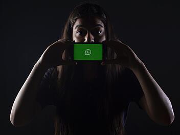Kommt der "Dark Mode" für WhatsApp? Symbolbild: Rachit Tank/unsplash.com