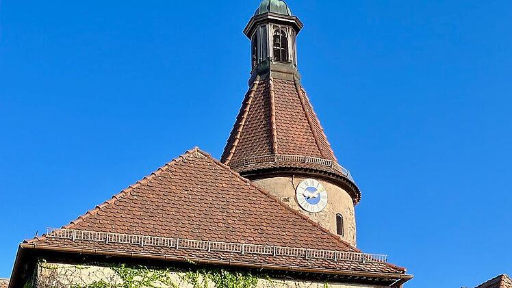 Im unteren Tor wohnte einst der  Nachtwächter von Leutershausen.