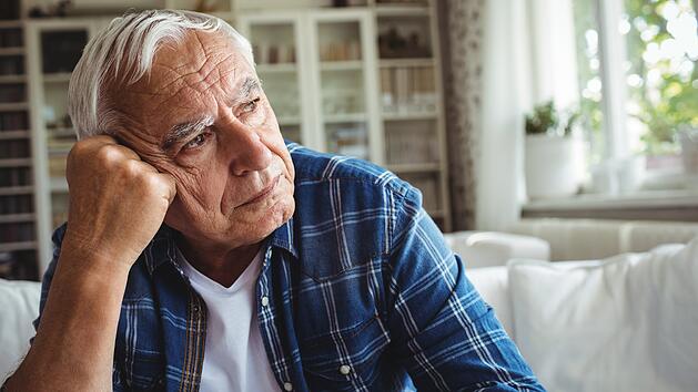 Rentenbeitragssatz in Deutschland steigt ab 2027 auf 18,8 Prozent, um den wachsenden Rentenausgaben entgegenzuwirken.