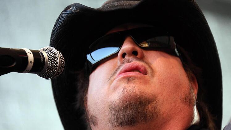 Stetson und Bluesrock: In Texas und Bamberg geht's zur Sache. Fotos: Matthias Hoch