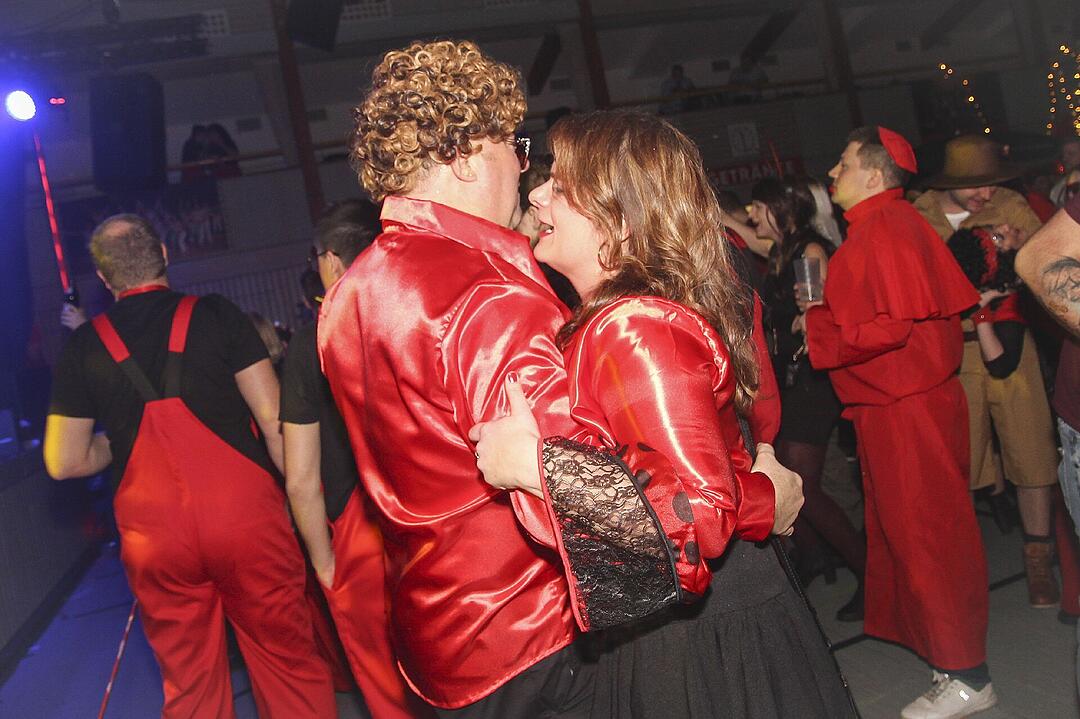 Faschingsparty vom Feinsten in der Stadthalle Stadtsteinach.
