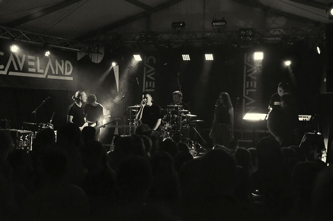 Party mit der Band "CAVELAND"