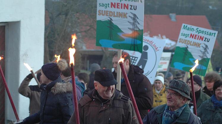 Demonstration gegen die Südlink-Stromtrasse in Römershag/Bad Brückenau. Foto: Sebastian Schmitt-Mathea