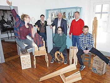 Zur Weihnachtszeit veranstaltet die Kreuzbergallianz mit der Bischofsheimer Berufsfachschule für Holzbildhauer eine Sonderausstellung "Skulptur aus der Rhön" im Tabakpfeifenmuseum Oberelsbach.  Foto: Marion Eckert