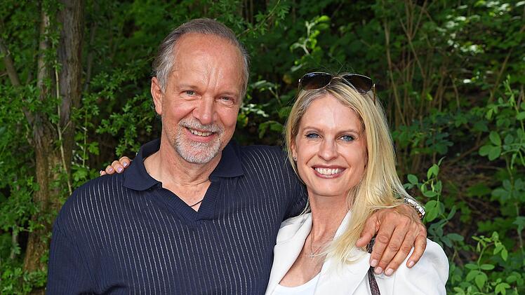 Auch "Balko"-Star Jochen Horst und seine Frau Tina Horst ziehen ins "Sommerhaus".