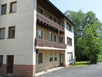 Die Gaststätte Hupfer (Foto) soll abgerissen werden. Der benachbarte Saal hingegen könnte saniert und neu genutzt werden. Foto: Werner Reißaus