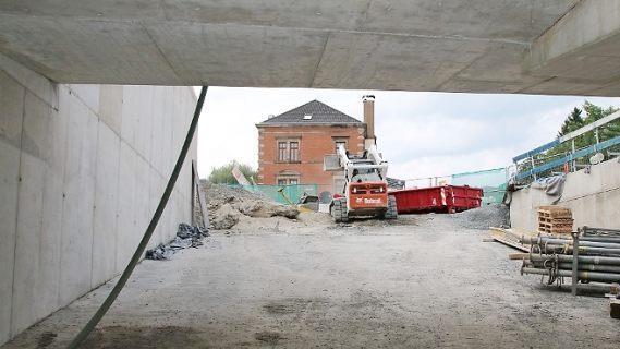 Auf der Seite zur Sutte und zur Webergasse hin entsteht die Zu- und Ausfahrt der Tiefgarage.