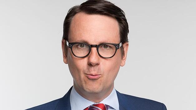 Sebastian Schnoy gilt als  "politisch erfrischend unkorrekt", so die FAZ. Kerstin Pukall