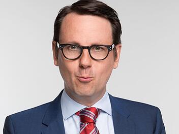 Sebastian Schnoy gilt als  "politisch erfrischend unkorrekt", so die FAZ. Kerstin Pukall