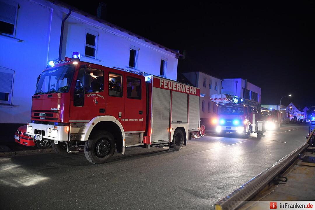 Feuer in Produktionshalle – Großeinsatz in Bamberg