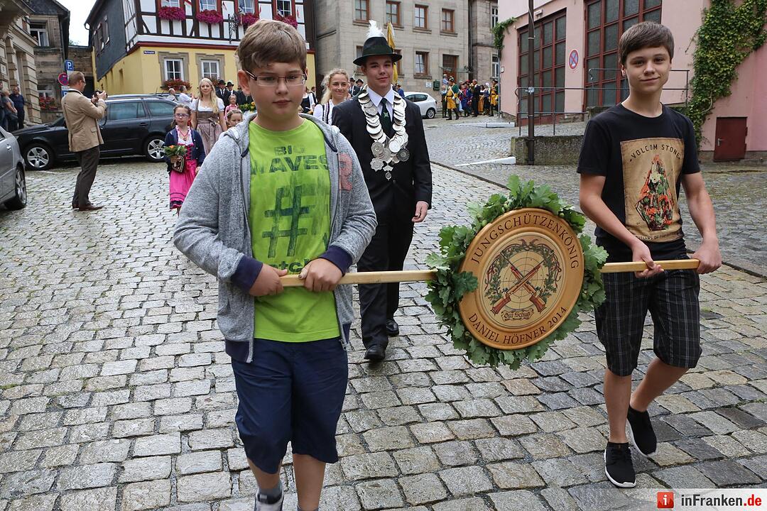 Kronacher Freischießen: Schützenauszug