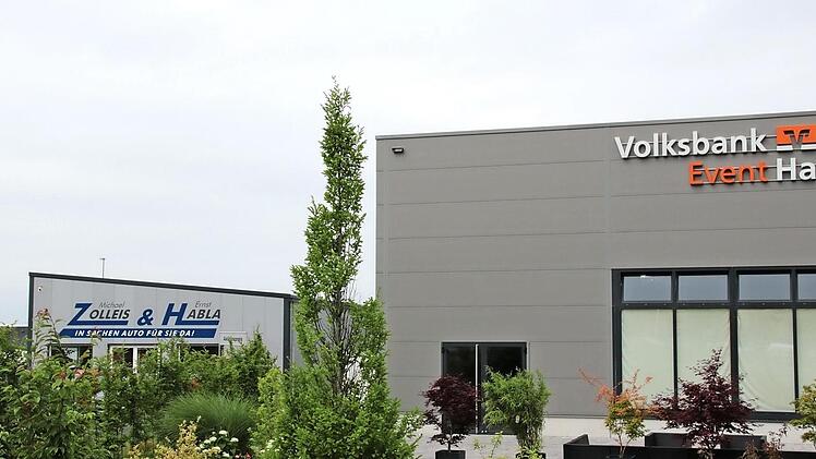 In unmittelbarer Nähe zur Volksbank-Event-Halle hätte eine zweite Mehrzweckhalle entstehen können. Doch der Bauausschuss lehnte das ab. Foto: Ekkeahrd Roepert