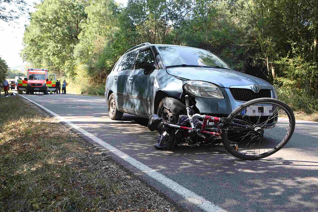 Unfall im Kreis Forchheim: 63-jähriger Radler stirbt vor den Augen seiner Frau