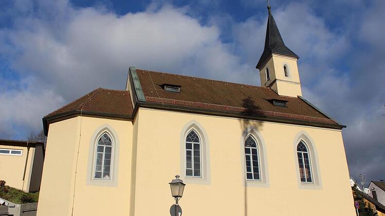 Ein Projekt, das im Vermögenshaushalt berücksichtigt ist, ist die Renovierung der Kirche in Trosdorf. Foto: S. Trittmacher