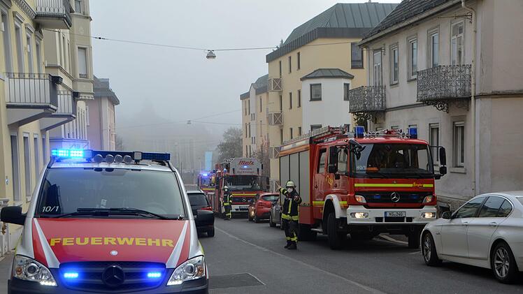 Ein Zimmerbrand in der Schönbornstraße stellte sich als Einbildung des Anrufers heraus.