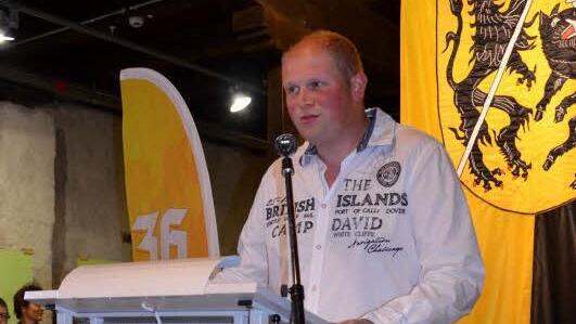 Christian Fösel von der Brauerei Hartmann in Würgau stellte den Besuchern das "36 Kreisla - Fränkisch Hell" vor. Foto: Andrea Spörlein