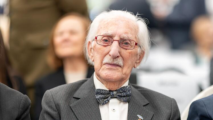 Holocaust-&Uuml;berlebender Leon Weintraub