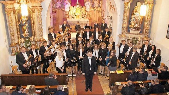 Die Besucher forderten von der Blaskapelle eine Zugabe. Foto: Blaskapelle Hohenpölz/privat