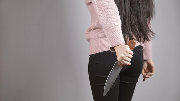Mutmaßliche Messerstecherin vor Gericht