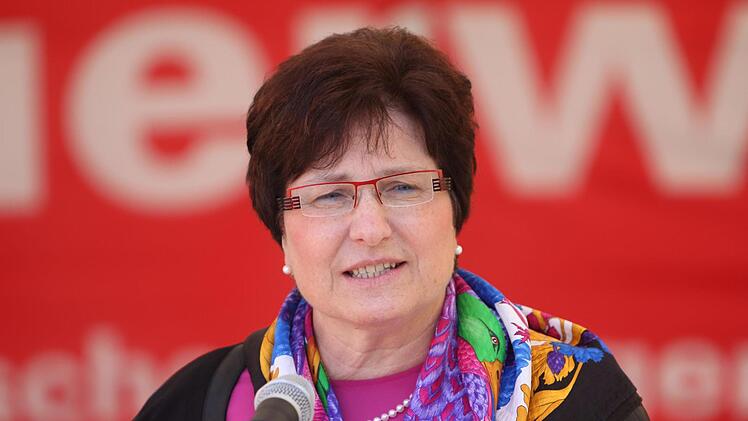 Grußwort von Bürgermeisterin Patricia Schießer.Doris Bauer