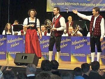 Die Blaskapelle "Böhmisches Fieber" aus Augsfeld gestaltet am Ostersonntag einen "Böhmischen Abend" in der Stadthalle in Haßfurt. Foto: Ulrike Langer