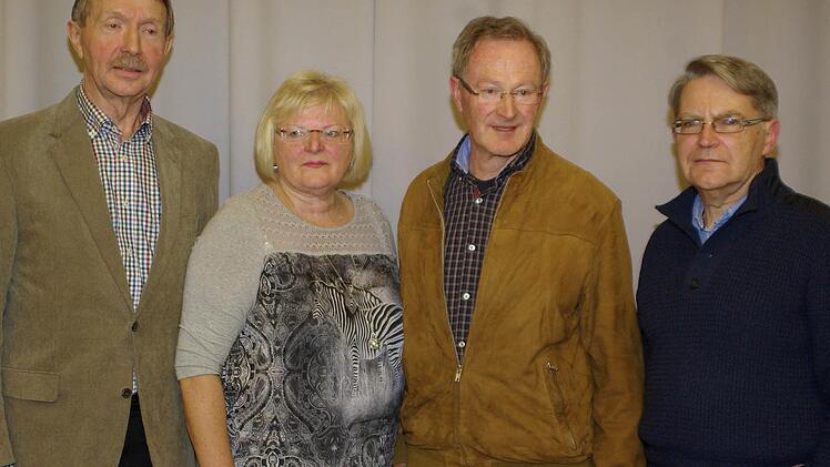Sie bilden den neuen Geschäftsführenden Vorstand des Zweigvereins Hammelburg (v. l.) Alfred Jeurink, Magdalena Edlfurtner, Franz Herrler und Winfried Schlereth.  Foto: Winfried Ehling