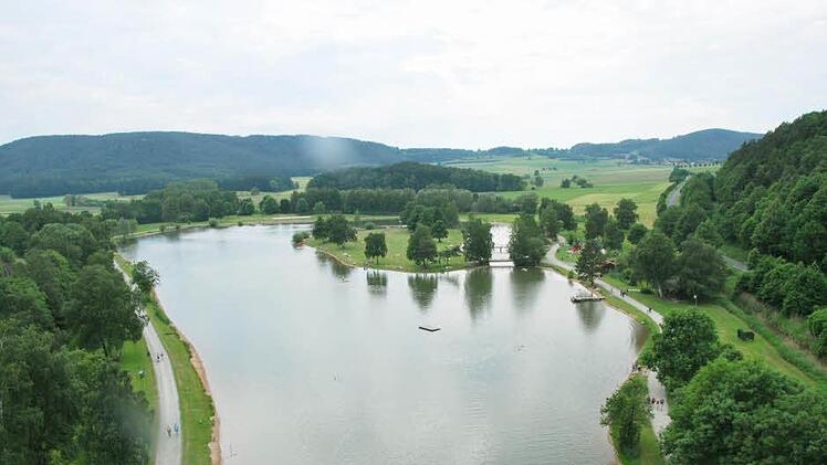 Im Trebgaster Badesee kam in der Nacht zum Mittwoch ein Mann ums Leben. Foto: Dieter H&uuml;bner