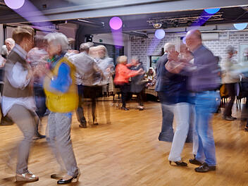 Bamberg: Endlich wieder das Tanzbein schwingen - Seniorenb&uuml;ro startet mit neuen Veranstaltungen