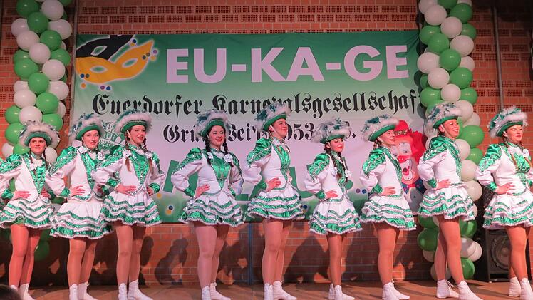 Die Prinzengarde: Augenschmaus in grün-weiß. Foto: Doris Bauer