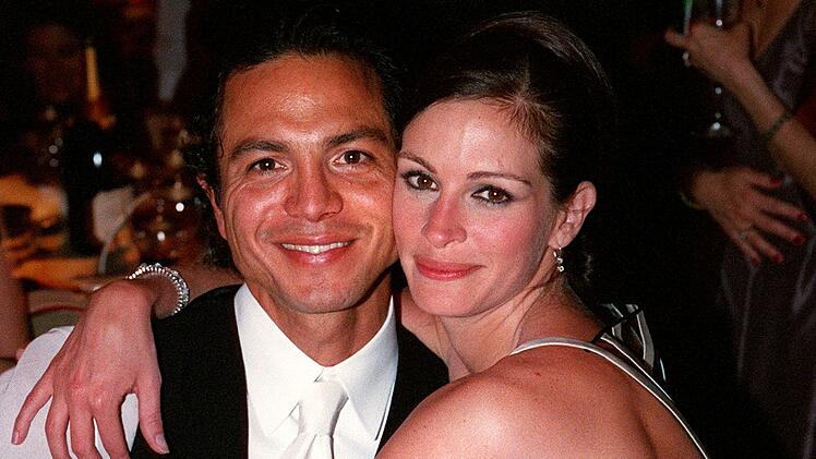Als Julia Roberts 2001 den Oscar f&uuml;r "Erin Brockovich" gewann, jubelte ihr Lebensgef&auml;hrte Benjamin Bratt (Bild) noch mit ihr - vier Monate sp&auml;ter gab das Paar nach vier Jahren seine Trennung bekannt.
