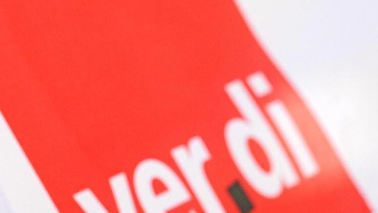 Nach dem Ende des jahrelangen Konflikts um die Arbeitsbedingungen für Fahrer im privaten Busgewerbe in Rheinland-Pfalz wollen Arbeitgeber und Gewerkschaft Einzelheiten zum ausgehandelten Manteltarifvertrag bekannt geben.