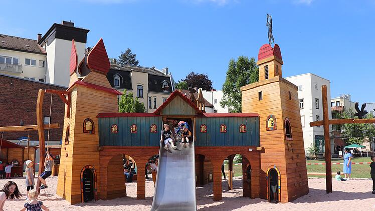 Kulmbach: Sandfl&auml;chen, Schattenpl&auml;tze und mehr - Ehemaliges Kaufplatz-Areal wird f&uuml;r Sommer aufbereitet