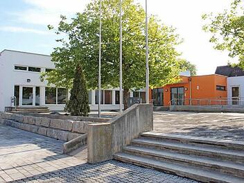 Stadtteilzentrum: Die Außenanlagen sind fast fertig. am 24. September wird die neue Anlaufstelle für die Siedlung eröffnet.