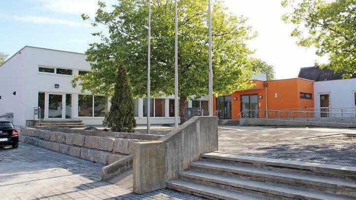 Stadtteilzentrum: Die Außenanlagen sind fast fertig. am 24. September wird die neue Anlaufstelle für die Siedlung eröffnet.