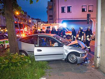Die Fahrt ohne Fahrerlaubnis und mit falschen Kennzeichen endete am Hauseck in Nürnberg Foto: News5