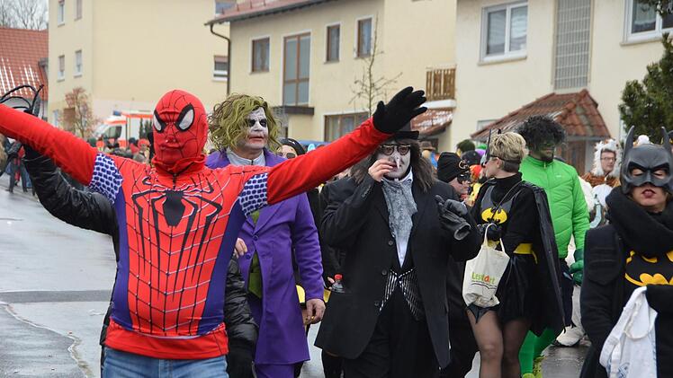 Straßenfasching in Ebenhausen Foto: Peter Rauch