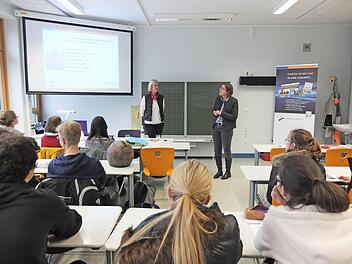 Pr&auml;sentation in der Schule  Foto: Landratsamt Forchheim
