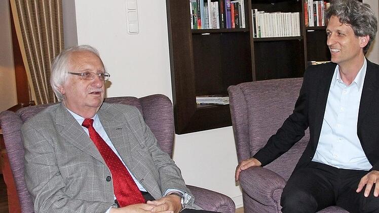 Heinz und Bernd Stempfle sprechen über die Kur heute. Foto: Heike Beudert