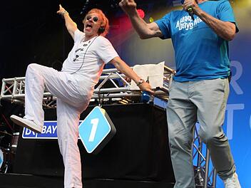 Die Radiolegenden mit Showmaster-Vergangenheit harmonierten auf der Bühne perfekt.
