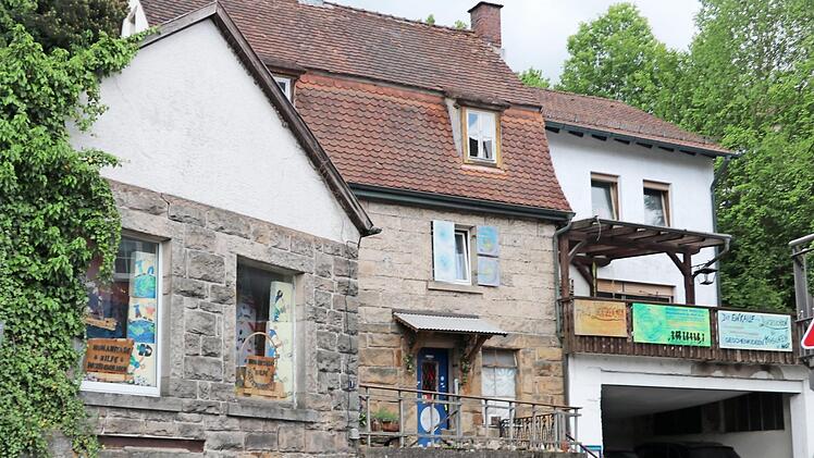 Ab Pfingstsamstag, 30. Mai, wird die Humanitäre Hilfe für Menschen in Not von 9 bis 12 Uhr das "Haus Lichtzeichen" in Weißenbrunn noch einmal öffnen.  Foto: Rainer Glissnik