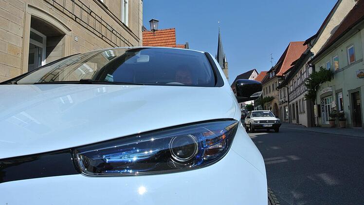Schaut schneidig aus: Zoe ist ein echtes, reines Elektroauto. Der Wagen macht Lust, mit den alten Kohlendioxid-Schleudern Schluss zu machen.