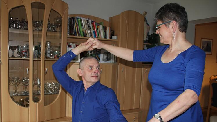 Der Rollstuhltanz hat das Leben des Ehepaars Müller zum positiven verändert. Am Gesundheitstag, der am 22. März stattfindet, gibt es von den beiden eine Aufführung nach einer Choreografie von Margitta Sommer.Veronika Schadeck
