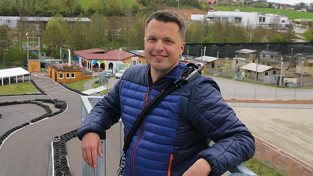 Ein Bild aus guten Tagen: Frank Sterrmann auf dem Kletterturm des Kissparks  Foto: Julia Back/Archiv