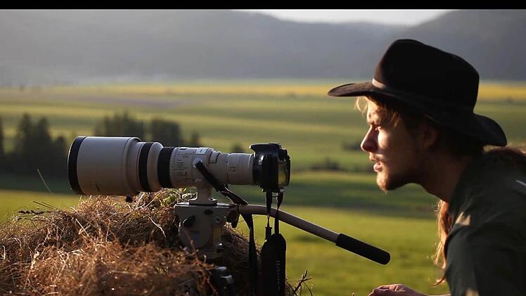 "Geduld ist beim Tierfilmen gefragt", sagt Jan Barilla. Hier beim Dreh in der Hohen Tatra. Fotos: pr